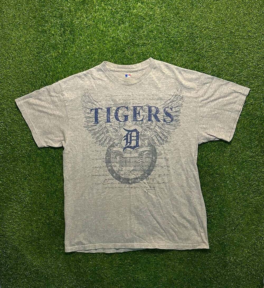 Y2K 2000s MLB Detroit Tigers Graphic T-Shirt Grey